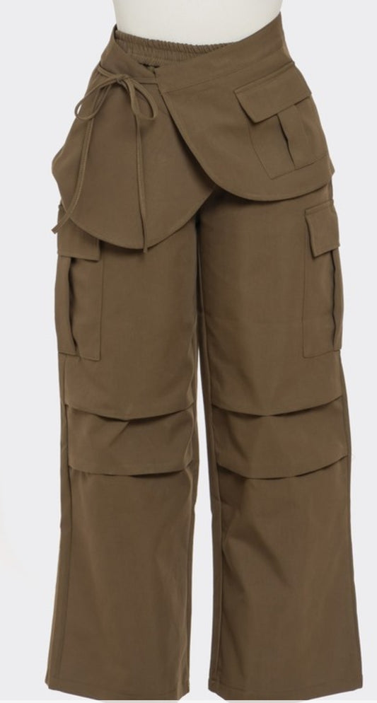 Utility Chic Cargo Pants